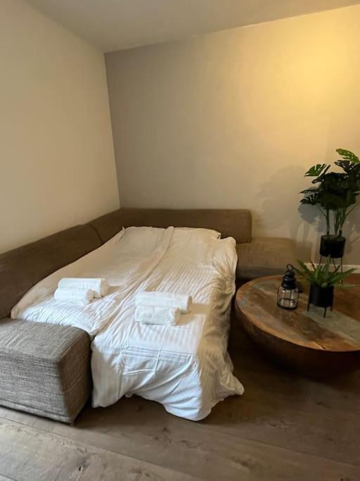 Knus Appartement Tilburg Exterior photo